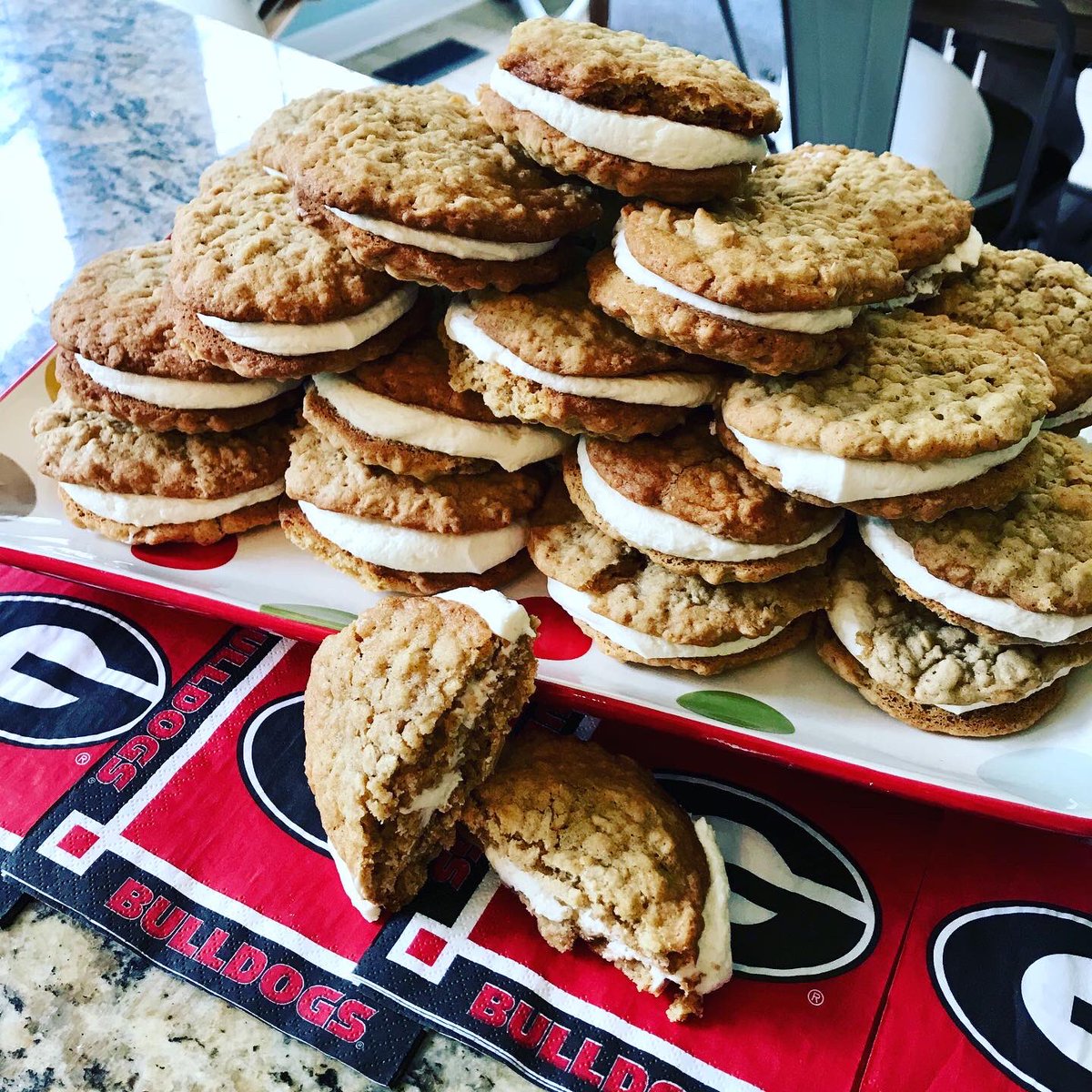 PreferredWO's tweet photo. Had a hankerin’ for some @LittleDebbie - and here we are. Gonna make a heckuva @NFLDraft snack tonight. #GoDawgs #ATD #RealMenBake #NFLDraft2020 https://t.co/LYTpPRMpxY