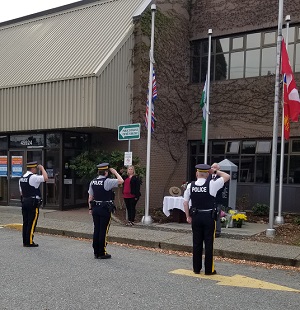 La famille de la GRC du DRVHF partage le vide créé par
la perte tragique de la gendarme Heidi Stevenson et des autres victimes tuées
en Nouvelle-Écosse le 19 avril.  

#vendrediportezdurouge 

#NouvelleÉcosseforte
#grcnoublierajamais #WearRedFriday