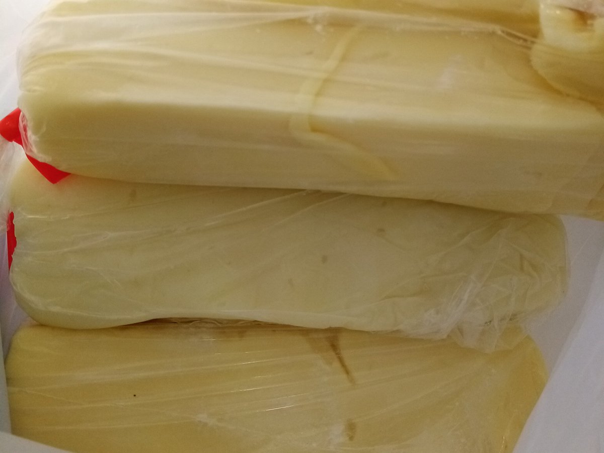 quevaquerer's tweet photo. Preparando pedidos de #Quesillo para entregar hoy por la tarde 🧀
No te quedes sin los tuyos. Solicita la lista de nuestros productos al Whatsapp 7547-0852, y te llevamos todo hasta la puerta de tu casa 😉 #Quevaquerer #Supermercado https://t.co/7x0HhMmBV0