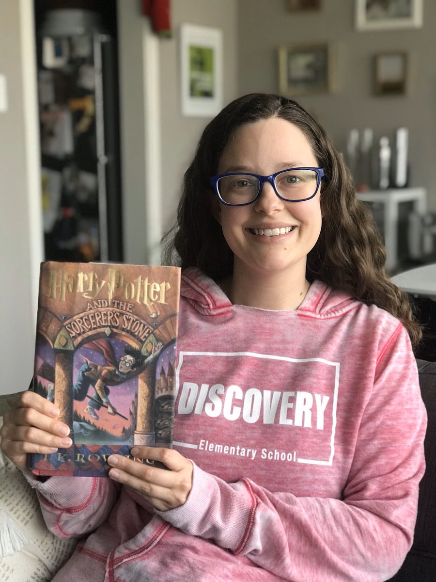 It’s a great rainy/cloudy day to curl up with a great book in a cozy Discovery sweatshirt #DiscoveryHomeSpirit @WinesinvaReads @DiscoveryLibr