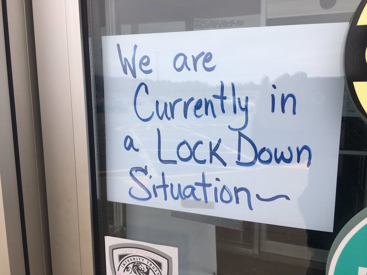 reynoldgregor's tweet photo. Strip mall in Upper Tantaleon on lock down. @globalhalifax https://t.co/wtqVsYsuIA