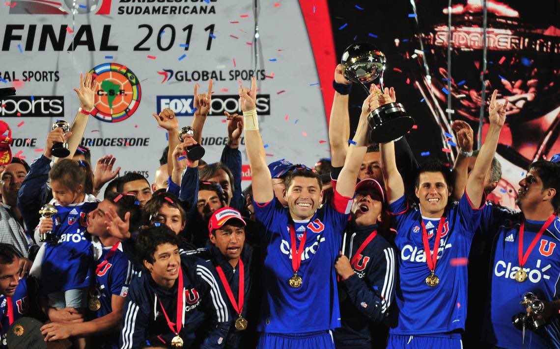 Мойа. Логотип сборной чили. Универсидад де чили 2007. Универсидад де чили. Универсидад де чили.