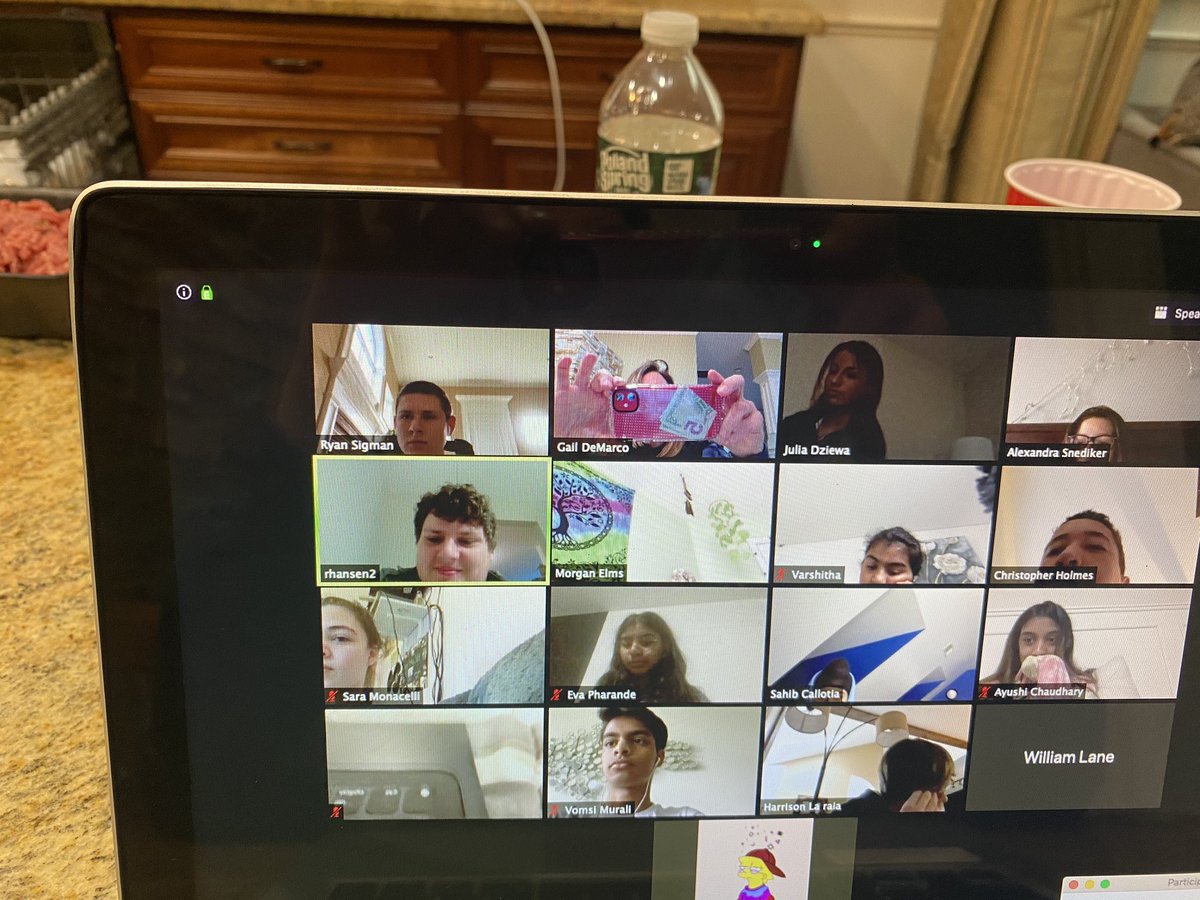 DemarcoMTHS's tweet photo. #remotelearning #sel #imissmykids #zoom #wegotthis @HigginsKevinG @DrAlvich @AdamLayman1 https://t.co/IO8IlJ1FvC