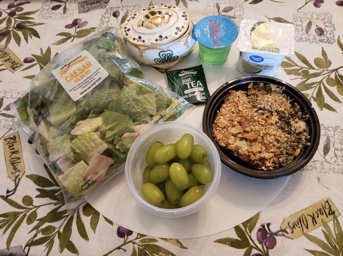 LiverpoolPubLib's tweet image. Our staffers continue to share for #NationalLibraryWeek2020. Enjoy a look at #pets, #food, #books from Cheryl, Valerie, Cindy.
Celebrate #FindTheLibraryAtYourPlace by posting your own!