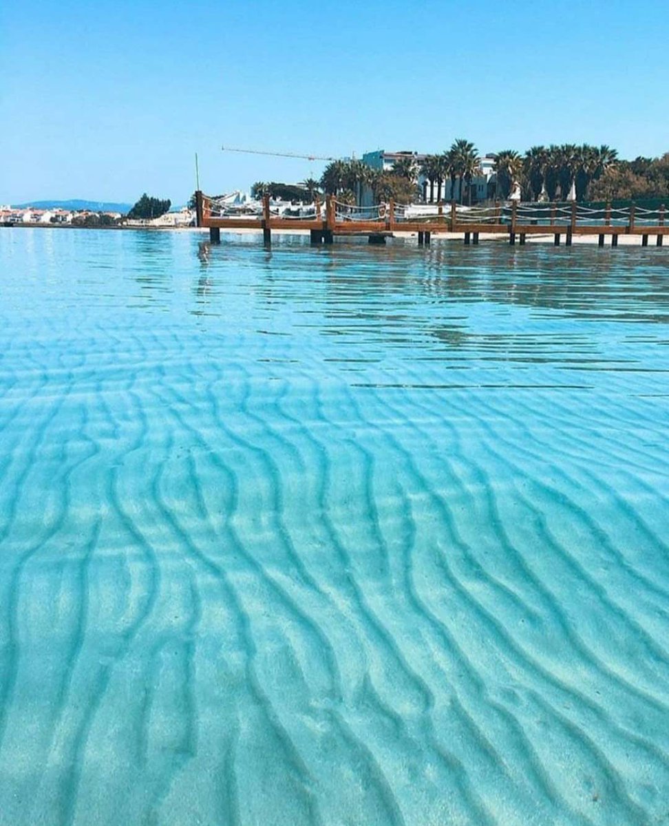 Çeşme, Turkey 🇹🇷
Photo by @iamtravelr
.
.
.
#çeşme #izmir #tatil #deniz #doğa #yuvanta #beach #sun #nature #water #ocean #lake #instagood #photooftheday #beautiful #sky #clouds #cloudporn #fun #pretty #sand #reflection #amazing #beauty #beautiful