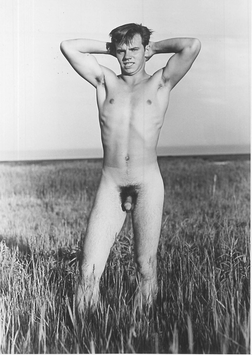 creatureblackl1's tweet photo. Davis Danby [Photos by Frank Borck, attributed to B.D.R. aka BDR] Toronto, 1969 or earlier #davisdanby #frankborck #bdrstudio #vintagemen https://t.co/e9PtbUPBxI