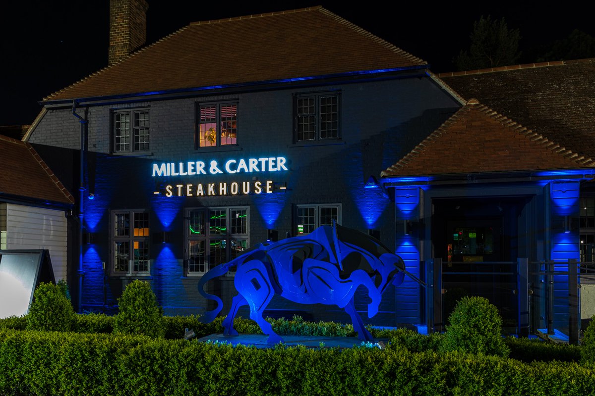 MillerandCarter's tweet photo. Miller &amp; Carter, Poole turned blue last night in support of the NHS. 😍

 #clapfortheNHS https://t.co/gy9YtlHY5b