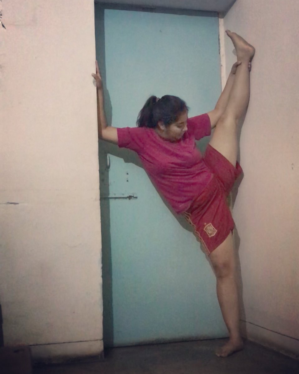 richagladiator's tweet photo. Practicing some #stretching #exercise today . #taekwondoCoach #blackbelt #selfdefenceexpert  #actionchoreographer  #muaythai #kravmaga 
@kiren.rijiju @kiranbediofficial @imVkohli @narendramodi @arjunrammeghwal https://t.co/orW0kHwXlD
