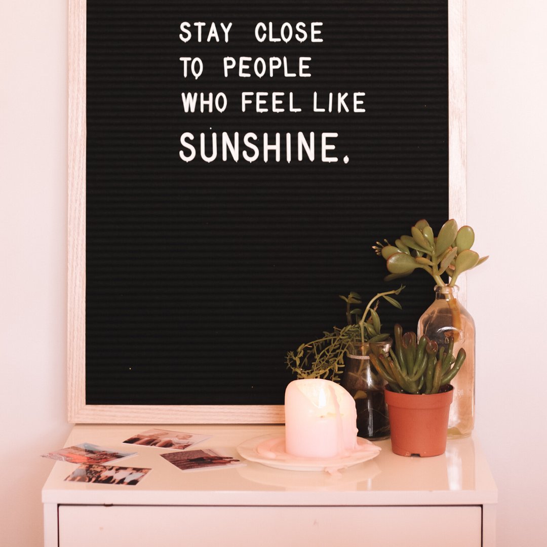 LibSCHS's tweet image. You are my sunshine, my only sunshine. You make me haappppyyyyyyyyy when skies are gray.

Stay close to your sunshine, Warriors.

Photo by Maddi Bazzocco on Unsplash