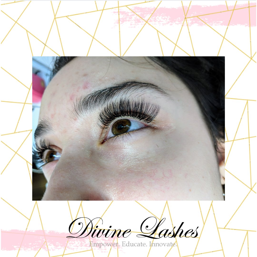 DivineLashes1's tweet photo. Were obsessed with these angles. 
.
This angle is pure magic ✨🤩
.
#Toronto #Montreal #Lashes #TorontoLashes #MontrealLashes #Beauty #TorontoBeauty #MontrealBeauty #Lashie #LashLove #OuLaLa https://t.co/ktjU7zo71j