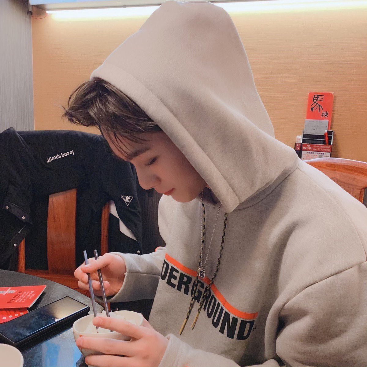 ╔═°∴,*⋅✲══✰══✲⋅*,∴°═╗Astro wearing Grey Hoodie/Sweater         ✲ A thread ✲╚═°∴,*⋅✲══✰══✲⋅*,∴°═╝