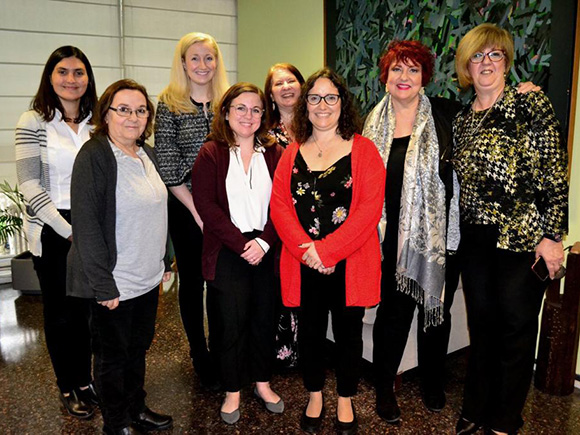 Check out Outlier's work in Uruguay and Chile and all of the other great work going on at UChicago STEM Education - particularly the supports for teachers during COVID19.
financialeducation-info.uchicago.edu/acton/rif/2599…

<a href="/UChicagoNews/">UChicago News</a> @UChicagoSTEMEd <a href="/BrazilinUSA/">Embassy of Brazil in the USA 🇧🇷</a> @URUinUSA <a href="/WorldChicago/">WorldChicago</a> 
#collaboration