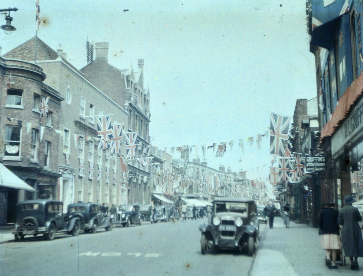 Head Street, looking North. Lots of flags on show here! Of note is Griffin's on the left, later of the Williams & Griffin department store (now also history, I believe). 6/14