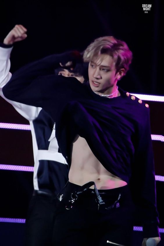 skzismyuniverse's tweet photo. #StaysMissBangChan  @Stray_Kids #StrayKids #Bangchan #BangChanPleasePost https://t.co/1oVHr8Xnsp