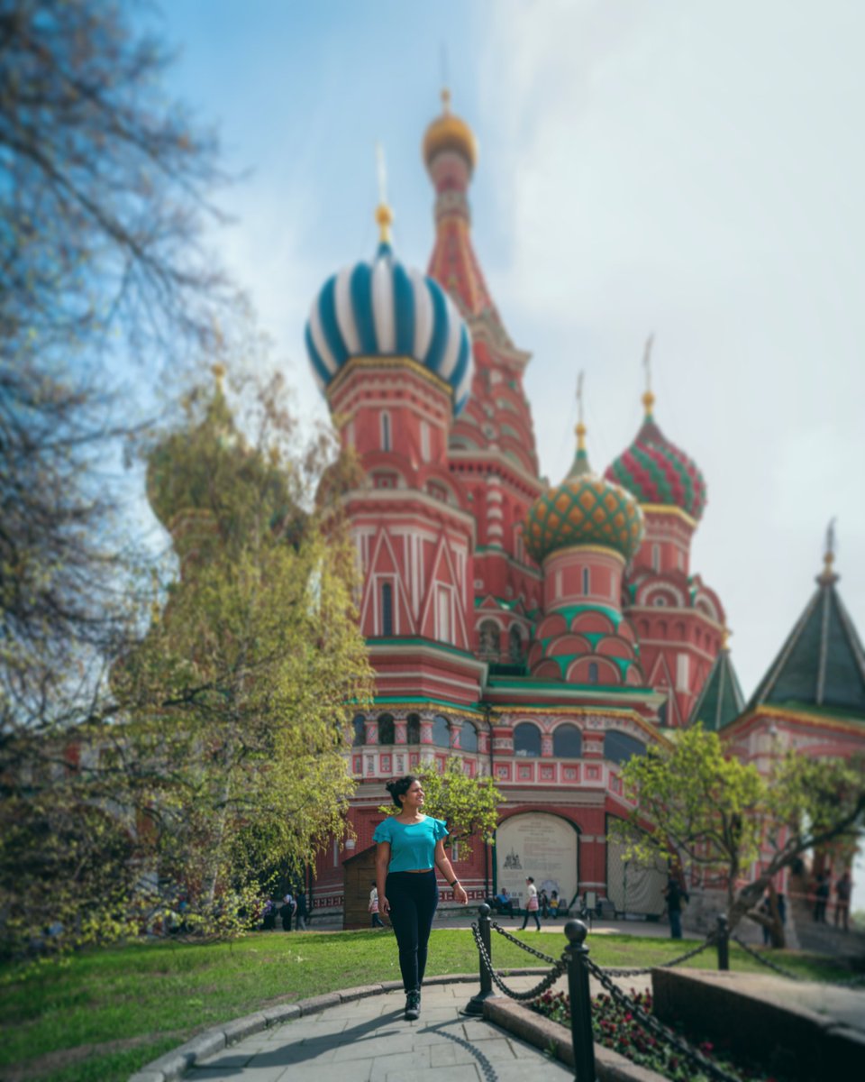 backpacksters's tweet photo. Another edition of the Travel Letter coming up 🤠

Watch out for our next edition of the travel letter mail we've been Writing to our friends! If you haven't gotten one, just comment 'me' below and we'll make sure you get it this weekend 😍

#TheBackpacksters #Moscow #Russia 🇷🇺 https://t.co/Xm9IYCZxVI
