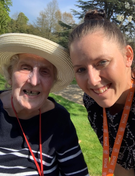 thermbi's tweet photo. Residents at Prince Edward Duke of Kent Court in #Essex are taking advantage of the warm weather by with drinks and ice creams in the garden. 🍦 https://t.co/ST23y79eKc