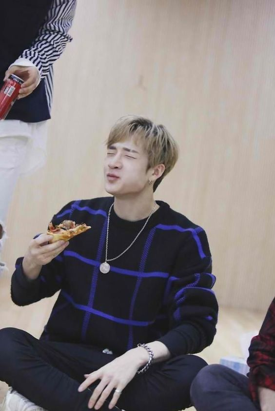 skzismyuniverse's tweet photo. #StaysMissBangChan  
@Stray_Kids
 #StrayKids #Bangchan #BangChanPleasePost https://t.co/K2Yjow34iW