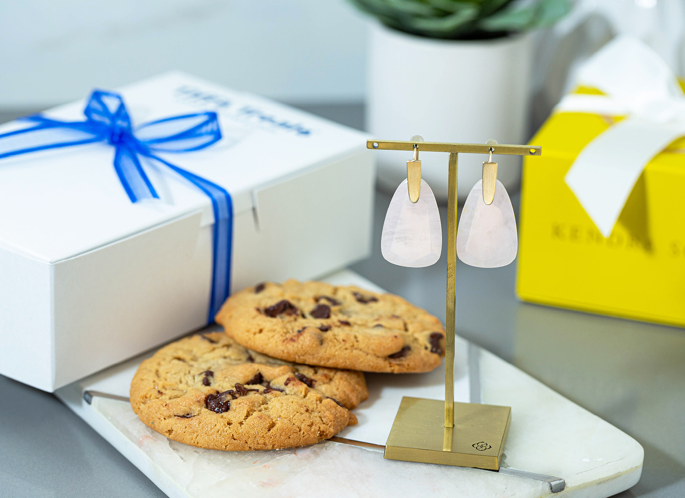 Tiff treats kendra scott earrings online