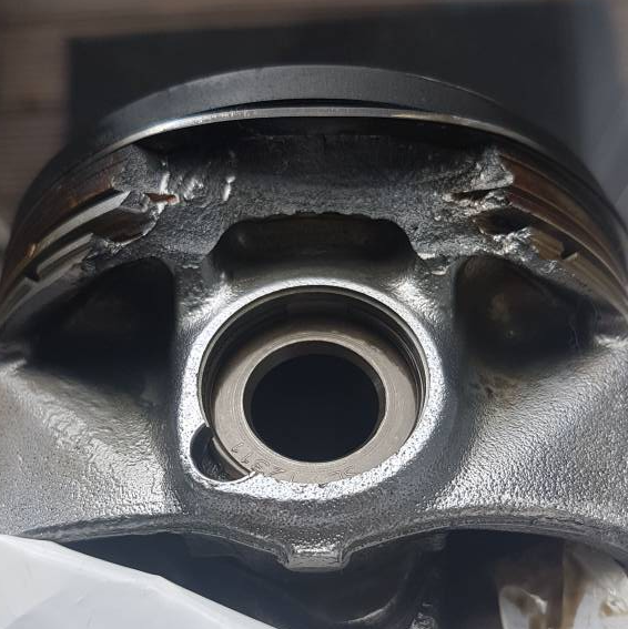 It may look odd that the top of the piston looks pristine and the ringland failed below but it is not an uncommon failure mode on these engines. Another example from the forums.