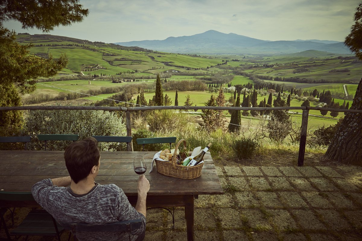 Guardiamo avanti verso un nuovo orizzonte

Siamo fiduciosi e speriamo di poter condividere presto con voi questo splendido panorama!