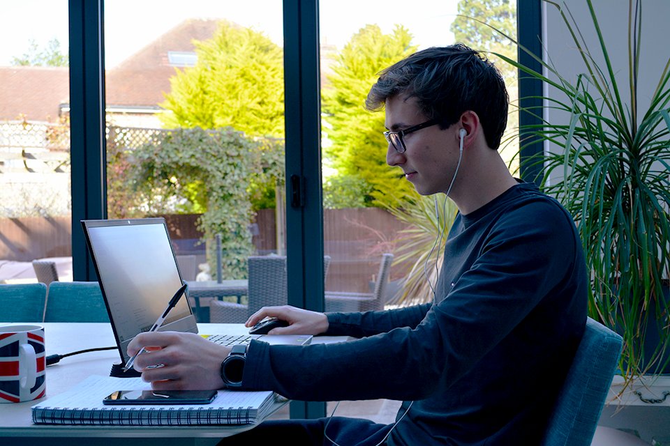 RHCareers's tweet photo. Over the summer, there are lots of ways you can continue to build on your skills and knowledge. We've put together some suggestions for you to boost your CV at home, from volunteering to online courses!
Take a look: https://t.co/WtBTqQjbm7 https://t.co/esLLXLKcgw