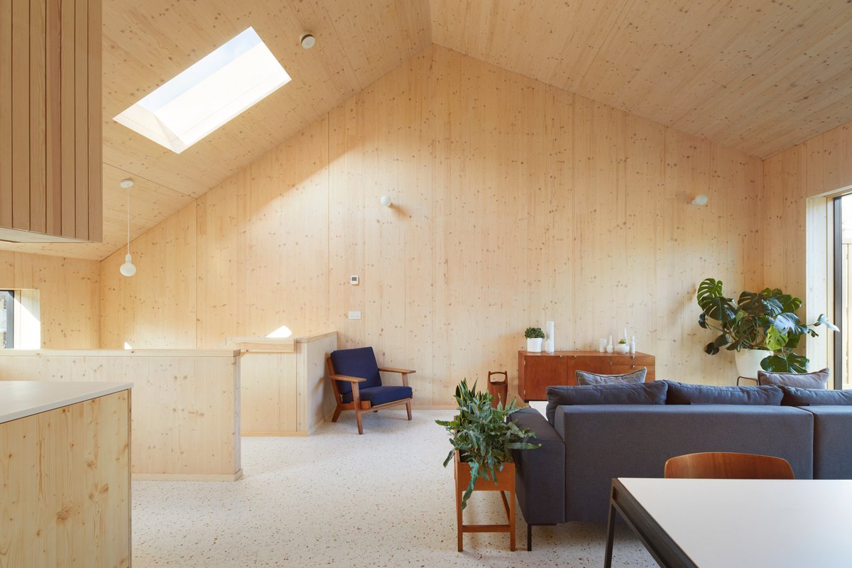 tomravenscroft's tweet photo. More good looking housing in Peckham. This time its CLT and by Tikari Works –  https://t.co/MxxPcVntSp (via @dezeen) https://t.co/XkMIACpqZX