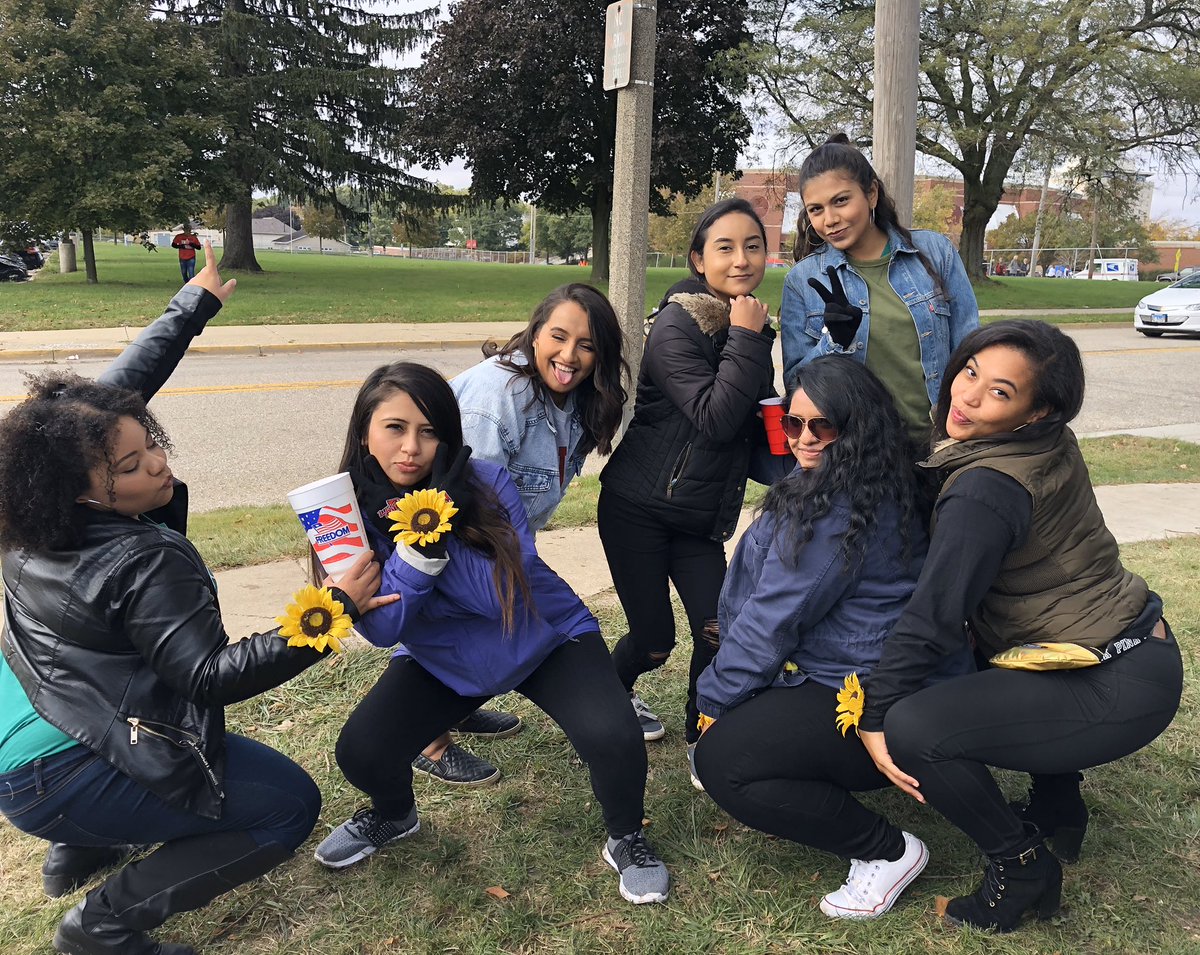 neta_guey13's tweet photo. 4 years of Hiraçú 🌻✨ who would’ve thought 🥺 grateful now more than ever to have my LSs by my side 💕 Thank you for accepting me for who I am and pushing me to truly be the best version of myself✨ #4YearsInTheGame #BroughtheRADIANCEtoISU #TotheSunandBack https://t.co/M8ULLI6bps