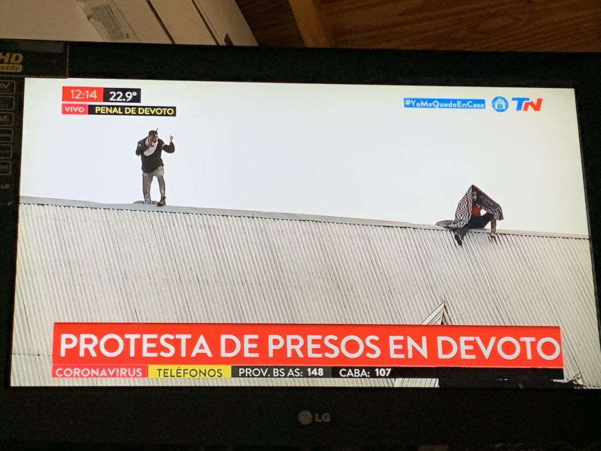 LucasCorleto1's tweet photo. Clase de delitos que cometieron para estar en devoto: homicidios, robos agravados, robo en Banda, Secuestros, etc. En fin, en su mayoría cometieron Delitos con violencia física. Nos tenemos que aguantar que esos hijos de puta salgan a pedir derechos y haya gente que los defienda? https://t.co/P4npYiTg0y