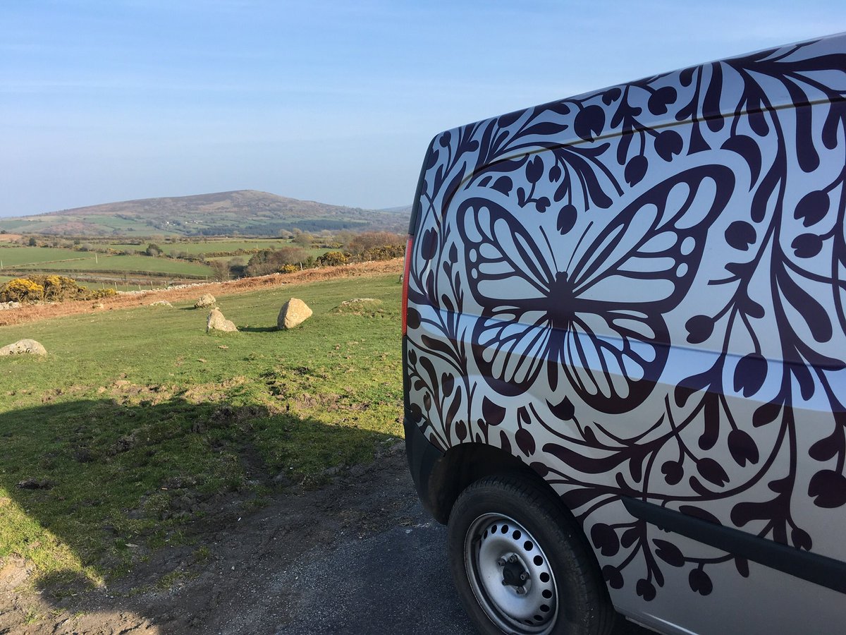 papillongin's tweet photo. The #papillongin van has been put to a different use today. I’ve been out and about delivering food parcels to families on behalf of Moretonhampstead Primary School.
#ginvan #papivan #helpingout #community #madeinmoretonhampstead #distilledondartmoor #dartmoor #gin https://t.co/tQRhuJRXVv
