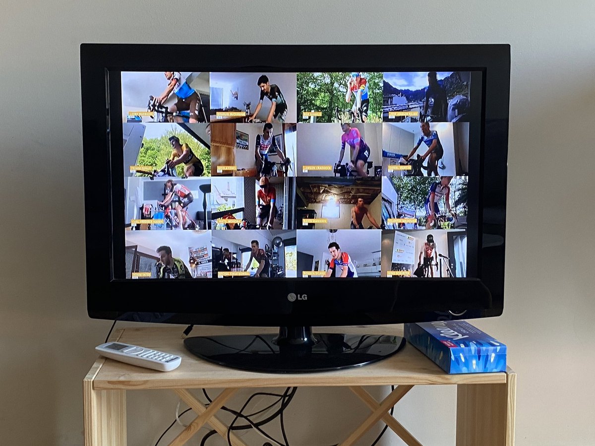 NSNCyclingTeam's tweet image. We’re off in Race 3 in the #DigitalSwiss5. Watch our @DanMartin86, @alexisrenard_ and @MBadilatti live here: facebook.com/veloncc/videos… 
@tds, @VelonCC, @gorouvy