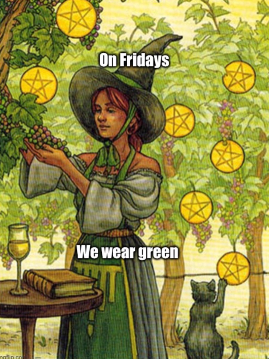 ScorpioLisaM's tweet photo. #coloroftheday #FridayVibes #FridayFeelings #Tarotcards #everydaywitch #everydaywitchtarot #sevenofpentacles #deborahblake #elisabethalbaillustration https://t.co/XpxIJN8rYB