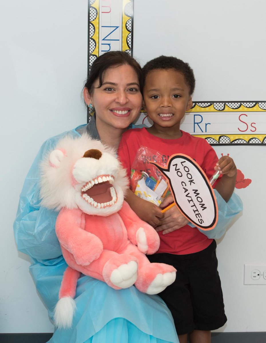 CDSFoundation's tweet photo. The CDS Foundation grant applications is May 1. Do you know a deserving charity or educational organization that's dedicated to addressing access to dental care and dental education in the Chicago area and state of Illinois? Please share! https://t.co/VthUbm6LP3 https://t.co/kSxb2xhm2h