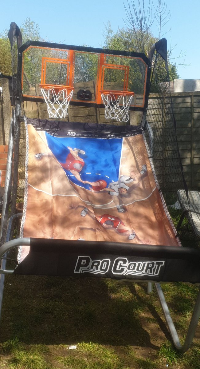 Shoot the hoops in the garden. <a href="/ChaseRiceMusic/">Chase Rice</a> blasting. Suns shining. 
Lockdown isn't too bad! 
#sunsout #lockdown2020 #hoops