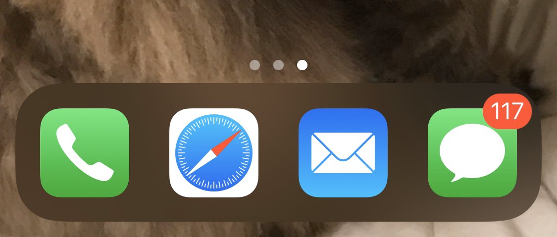 samohs7's tweet photo. 6 girls in a group chat and I put my phone down for a half hour.... https://t.co/xJmdzqcTTQ