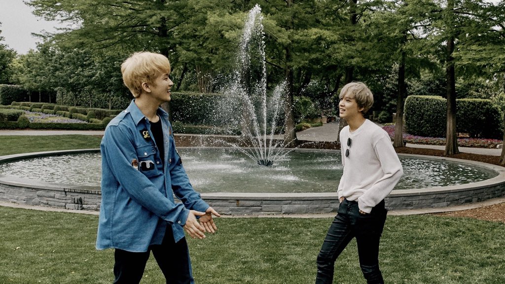 haechan with mark (markhyuck)- love in the form of growth, familiarity, and comfort