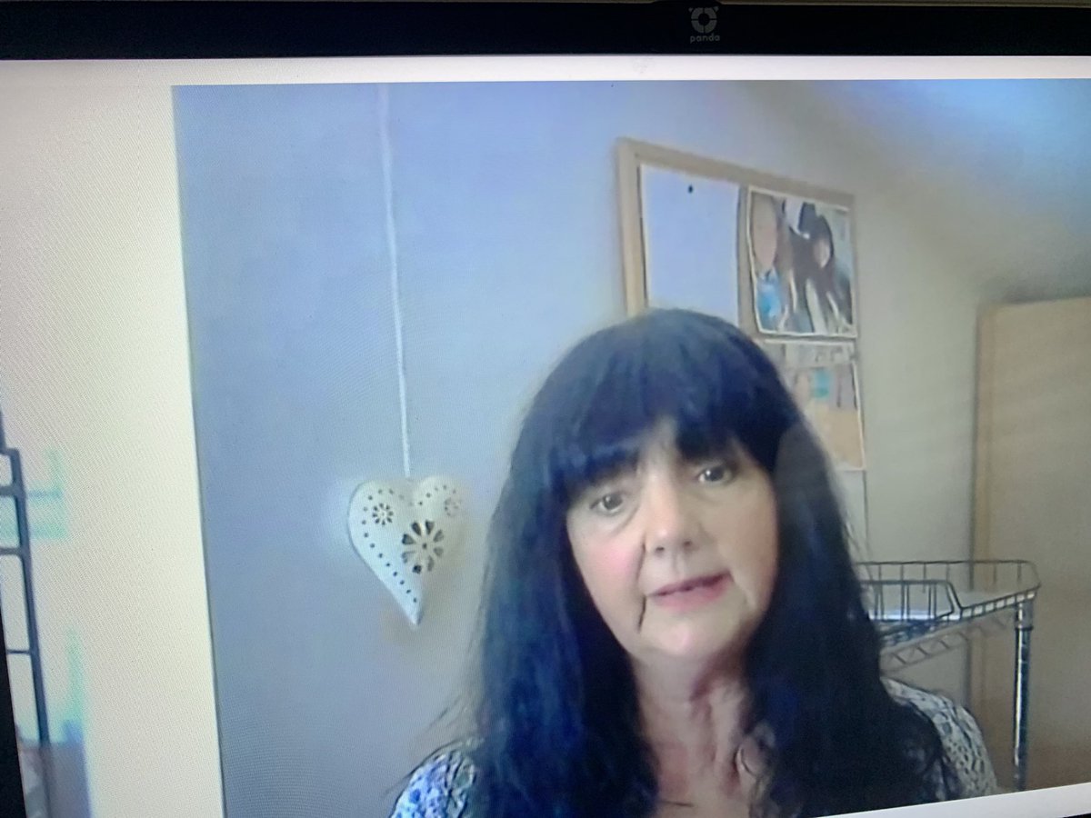 ZenitDetectives's tweet photo. Emocionada Merce Ferran, decana del @codpcat nos dedica unas sinceras palabras y desde el ❤️Gracias a ella y a su junta directiva. El espíritu #DETCON2020 no se va a perder!! https://t.co/EQJEFemr0p