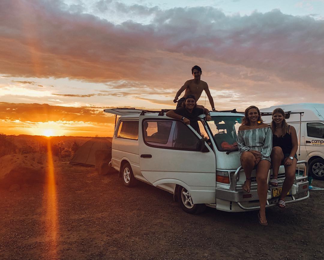 💡#stayathometip💡 Staat reizen met een camper door bijvoorbeeld Australië nog steeds hoog op je bucket list?🚌 Ga dan thuis alvast eens oefenen met makkelijke en gezonde eenpansgerechten.😋 Zo word je een ster in de (camper) keuken!🍳 bit.ly/3eLzshz