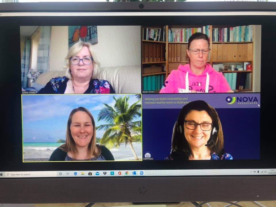 ClareDavis_'s tweet photo. Yes @LaurenChiren  I love this pic... Fab beach background there @workwithajm https://t.co/k1kpsef6lc
