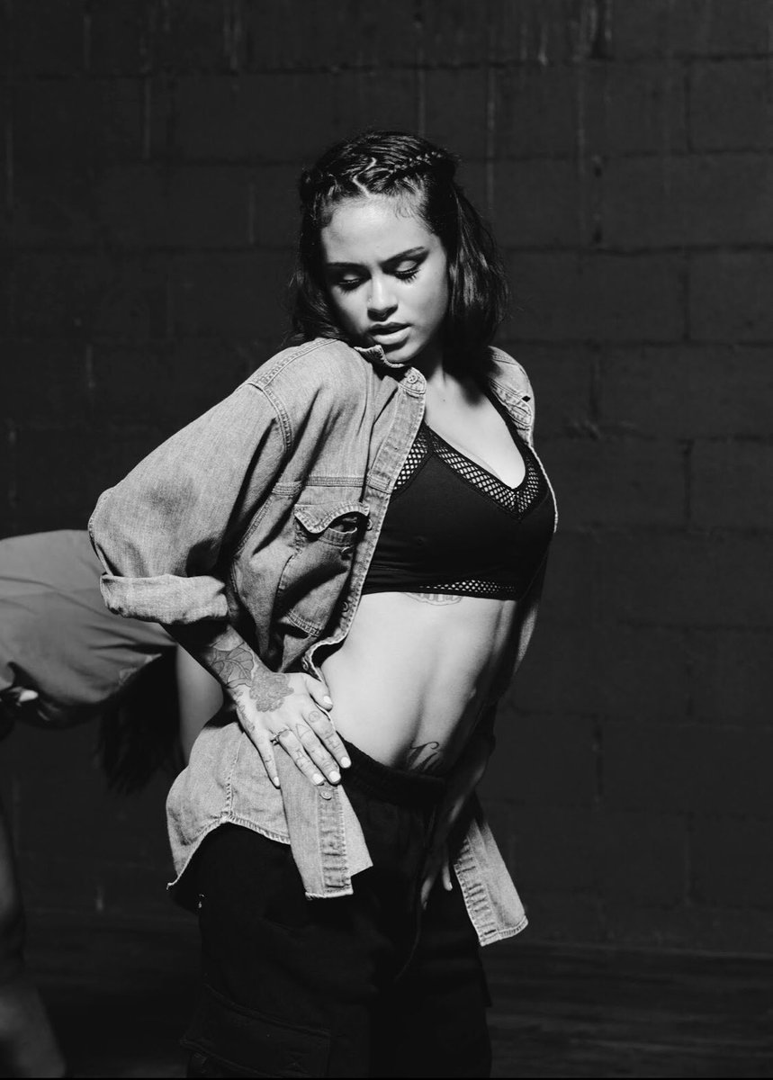 thefader's tweet photo. 🧡 sending joy and love to @Kehlani on her 25th birthday 🧡 https://t.co/Ec27kiBZ3B