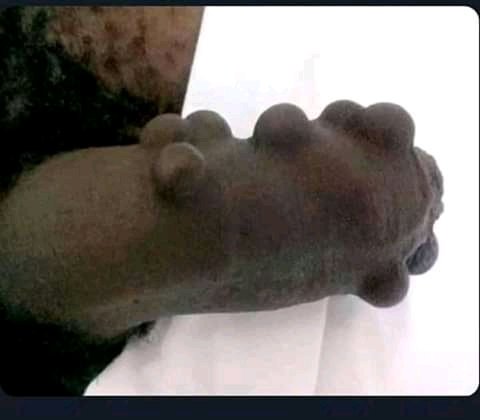 BastardZuma's tweet image. If women could understand the pain we go through to satisfy them😪