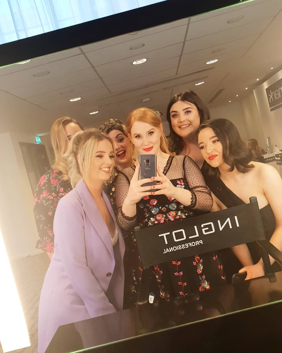 MeganRoantree's tweet photo. Tonight was supposed to be the #PMVIPstyleawards. While we can't celebrate tonight, @VIPmagaz is asking that we mark the occasion with a throwback for a special cause ❤ We are hoping to raise much needed funds for @IrishHospice and Rosabel's Rooms https://t.co/y3NlKyNXvz