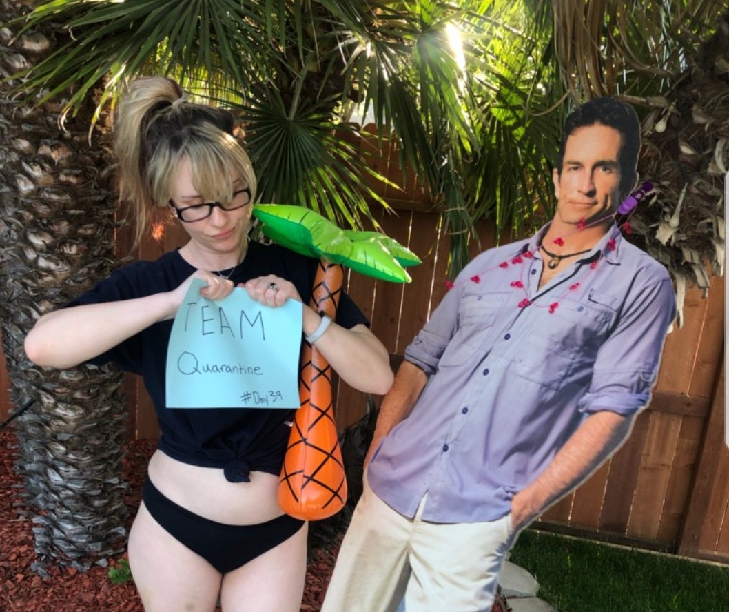 michellerc's tweet image. #Day39!! 💪🏝
Oh wait... no jury speeches, no million dollar prize... and I didn't lose 20 pounds or get a tan🤦🏼‍♀️🤪 #ShelterInPlace #Survivor @JeffProbst @CBSsurvivorfan