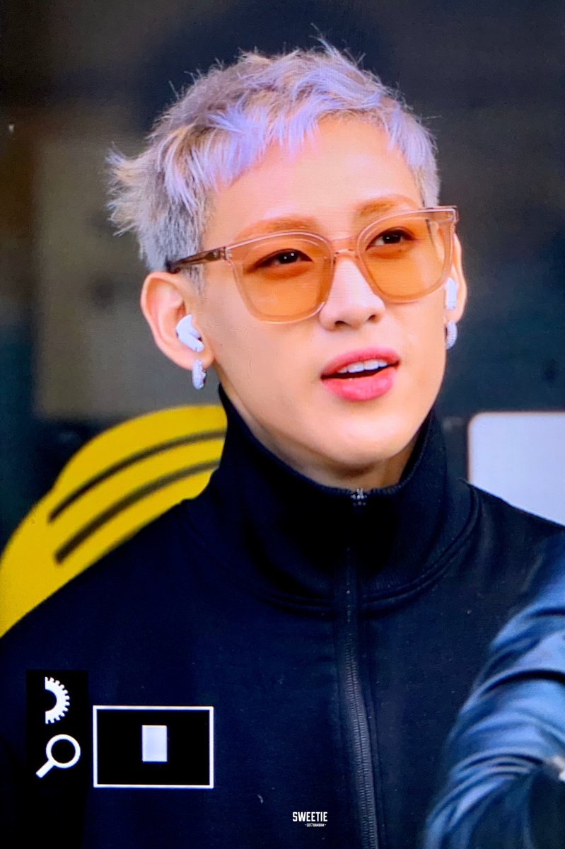 bamssmiles's tweet photo. i wanna squish his cheeks he’s so cute🥺

200424 ©️ @sweetie_bam https://t.co/5WRAhat3Fo