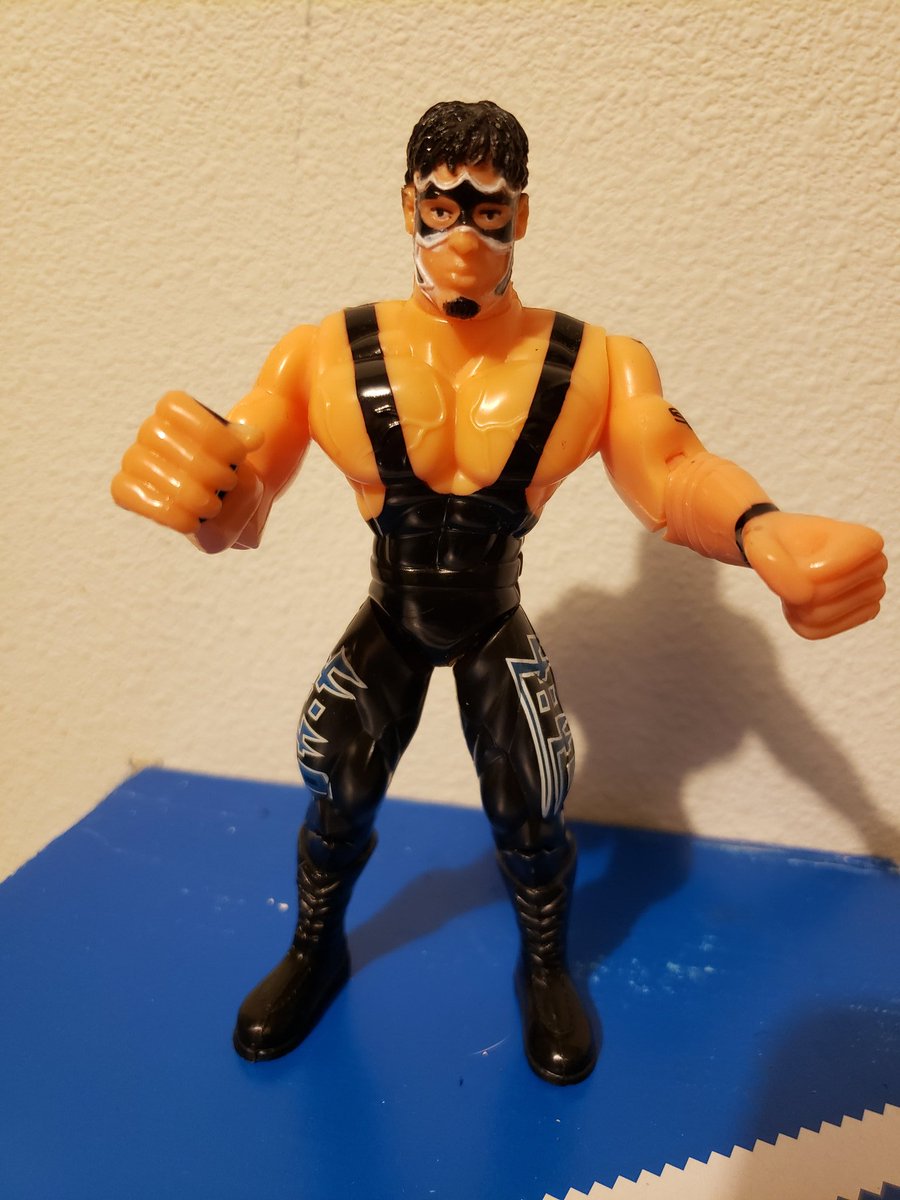Hank503's tweet photo. For #FigureFriday I have this bootleg @ShaneHelmsCom depicting the time he stole Negro Casas El 4:40 gimmick and got chest implants?...#figlife @fullyposeable #legwork @doingthefavor @PetrusWrestling #BudgetCollecting https://t.co/4SsQKQqHbP