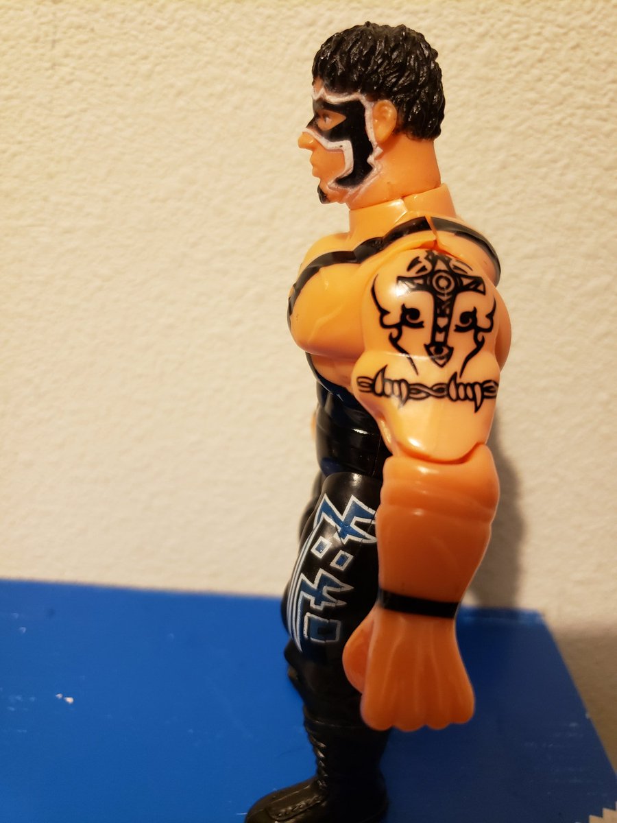 Hank503's tweet photo. For #FigureFriday I have this bootleg @ShaneHelmsCom depicting the time he stole Negro Casas El 4:40 gimmick and got chest implants?...#figlife @fullyposeable #legwork @doingthefavor @PetrusWrestling #BudgetCollecting https://t.co/4SsQKQqHbP