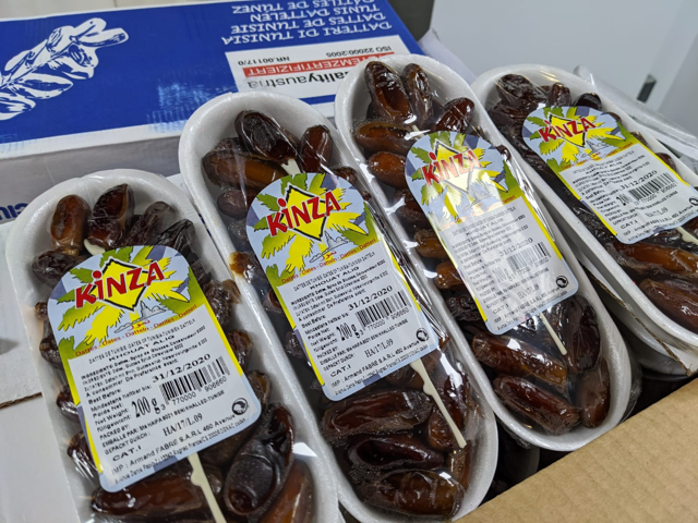 royalmarsden's tweet photo. Starting Ramadan @royalmarsdenNHS with some lovely dates donated by @our_frontline #FeedNHS - thank you for these and for all your support! https://t.co/I9NFsaTVKv
