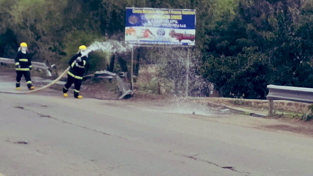 Lelise_Neme's tweet photo. #ETHIOPIA
#IPDC
#Adama_IP
#AdamaIP_Team 👏disinfecting the Adama_ city streets. @AbiyAhmedAli @melaku_alebel @ShimelisAbdisa @AregaKitessa @lia_tadesse @dereje_dugumaMD @AbebeAbebayehu https://t.co/W05hreW2bX