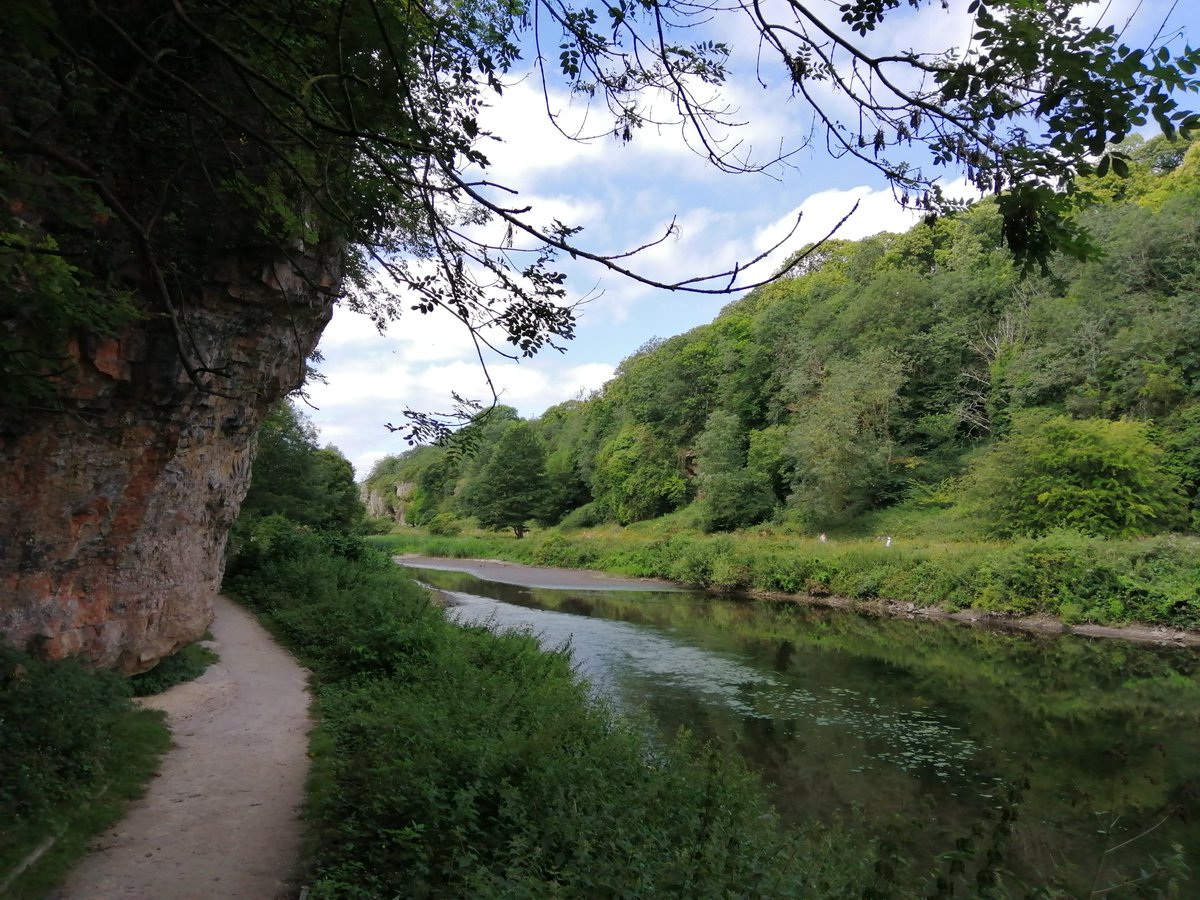 CreswellCrags's tweet photo. Although it looks set to be a beautiful #weekend, please remember we're asking you not to visit the Crags unless you're local &amp; it's part of your daily exercise. 
If you're walking through, please take your litter home. 
Have a lovely weekend everyone! 
#StayHome
#StaySafe https://t.co/OwIiYAl79N