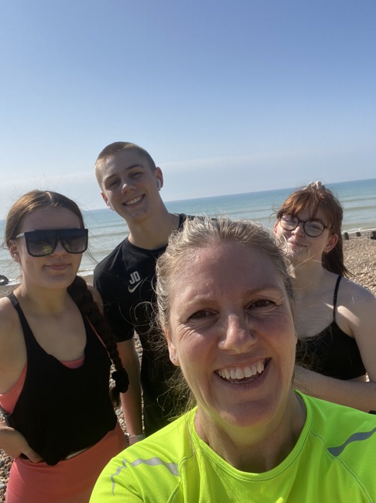 SarahGreenPT1's tweet photo. Lovely run this morning. Kids wanted to come today ❤️ #exercisetime #run #running #familygoals https://t.co/qfMqTaMhDk