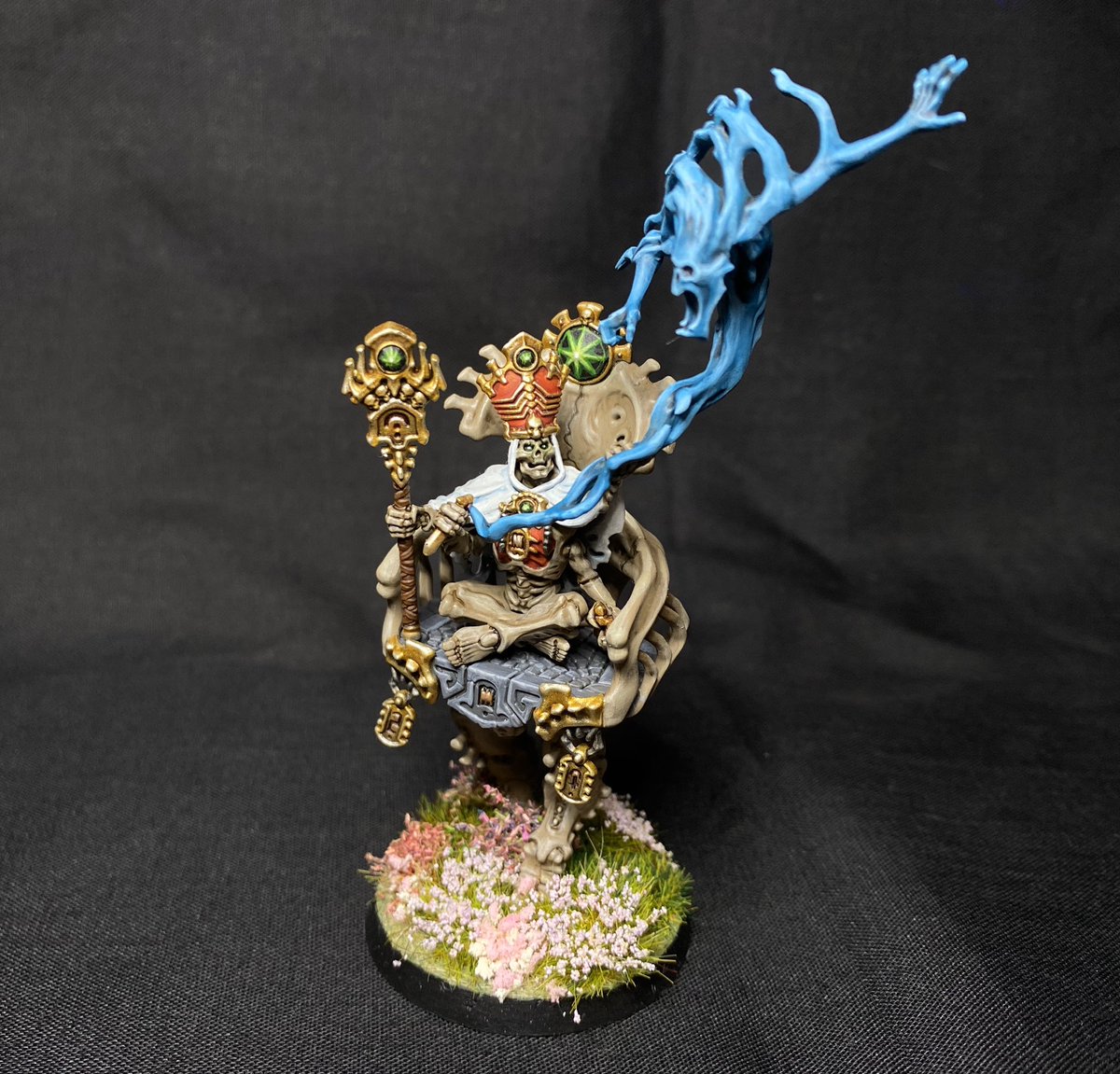 ProPainted's tweet photo. My Month 4 blog is now live for our From Ember to Inferno 2 #FETI2 ‘Tale of 4 Gamers’ style hobby. This blog features my Gothizzar Harvester &amp; Mortisan Soulmason.

#WarhammerCommunity #paintingwarhammer #Warmongers 

https://t.co/kwhl8uQtFd https://t.co/CfjzYCXCzG